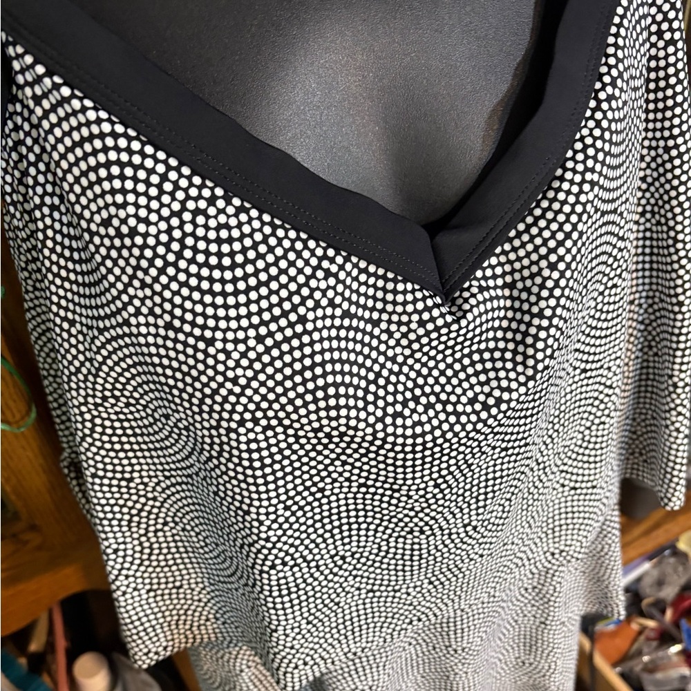 Catherine tiered tankini top featuring a black and white geometric star 20 - Picture 10 of 10